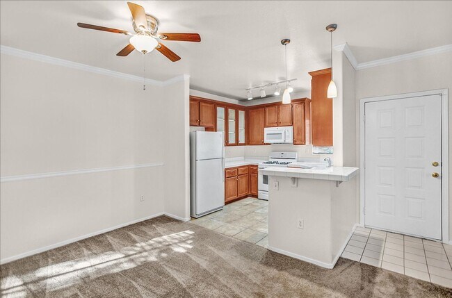 Photo - Pacific Legends 2 Bed Condo Near Pool