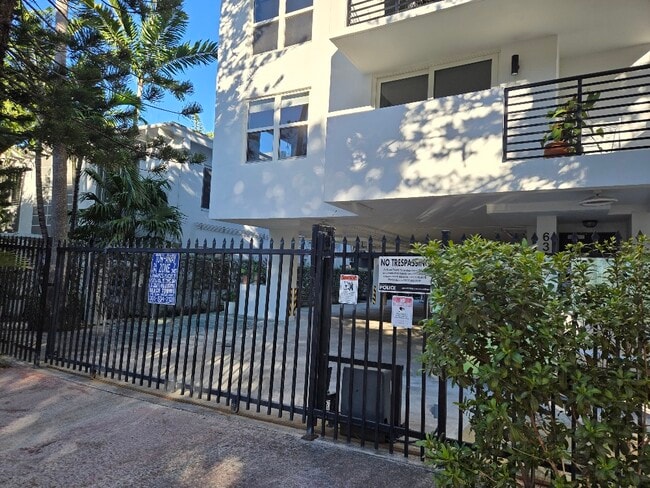 Photo - 631 Jefferson Ave Unidad 303