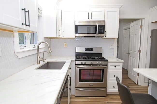 Photo - 3 Greenwood Sq Condo Unit 1