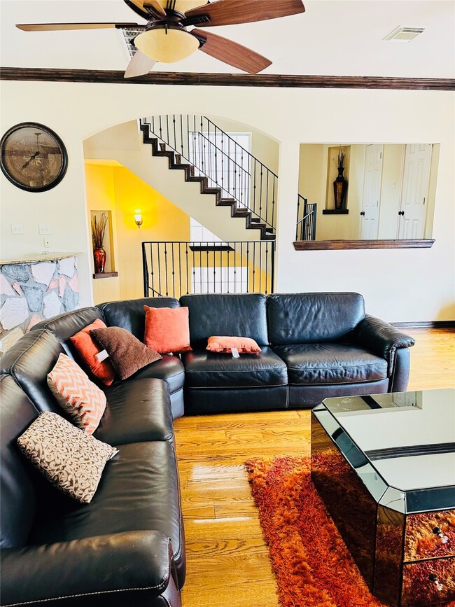 Photo - 6324 Fairdale Ln
