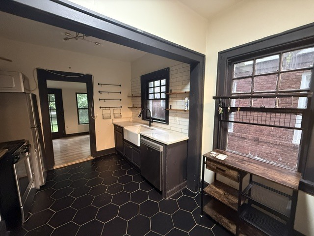 Photo - 915 N Highland Ave