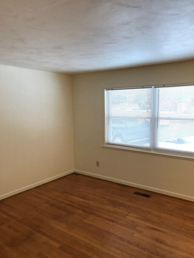 Photo - 1313 Seminole Dr Unit A