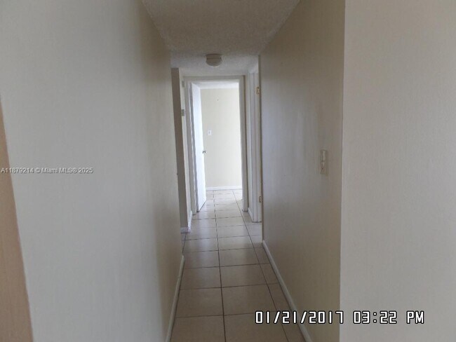 Photo - 3610 NW 21st St Unidad 410