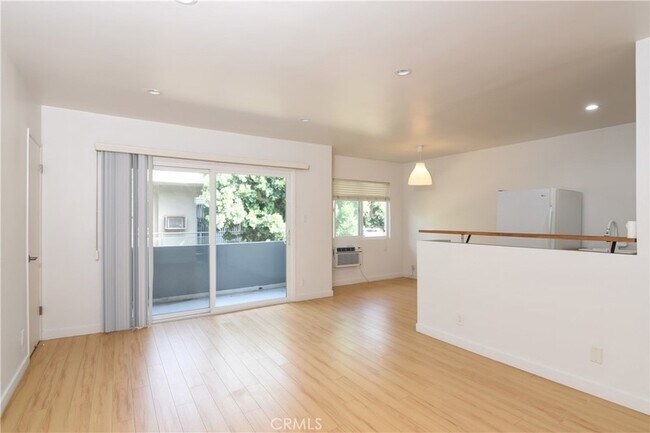 Photo - 11921 Goshen Ave Unit 6