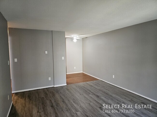 1755 No 9 Highway203 Unit 203