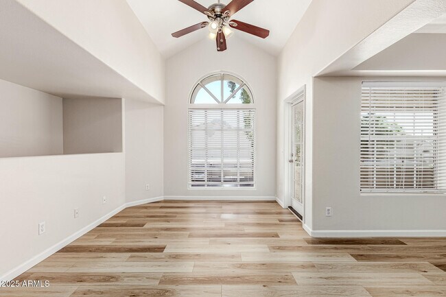 Photo - 1333 E Morten Ave Unit 227