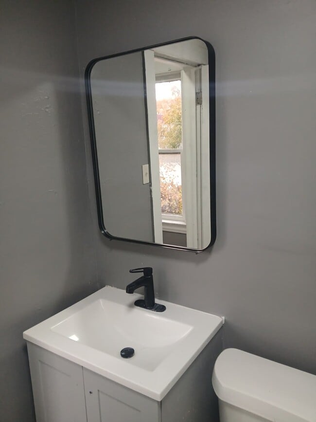 Photo - 713 E 156th St Unit 2