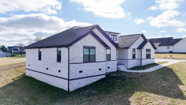 Photo - 46 Caden Ln