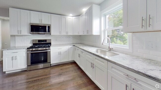 Building Photo - 15 Leedsville St Unit 2 Rental