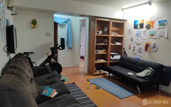 Photo - 1713 Raspberry Ct