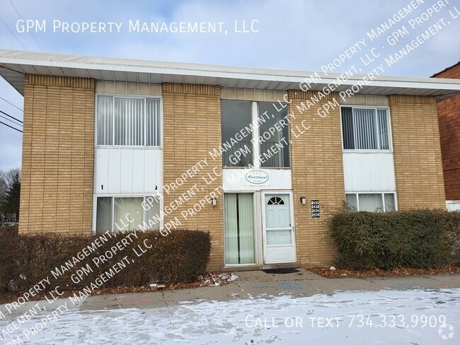 Building Photo - Nice 2 Bedroom Apartment Unit 2432