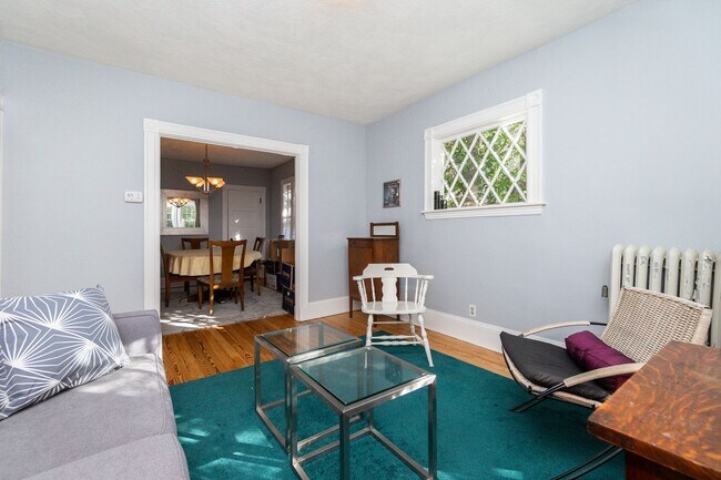 Photo - Beautiful 2 Bed Between Harvard Sq and Por... Unidad 1