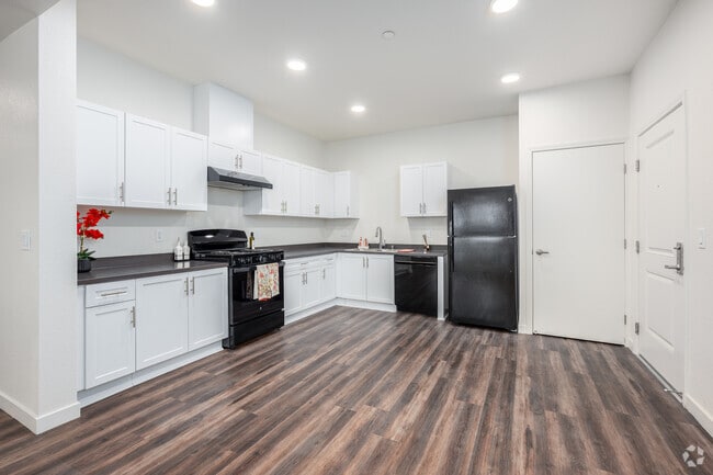 3BR, 2BA - 1,200SF - Dining Room