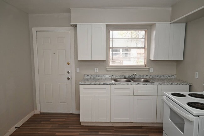 Photo - 600 E 1st St Unidad B