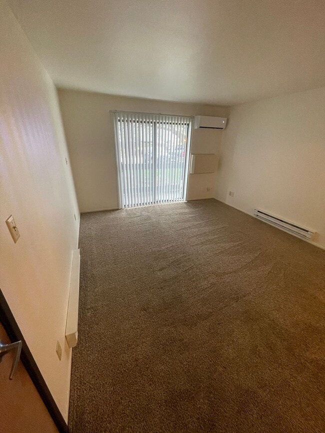 Photo - Sycamore Greens Apartments - Apply Today. Unit 1 Bedroom, 1 Bathroom