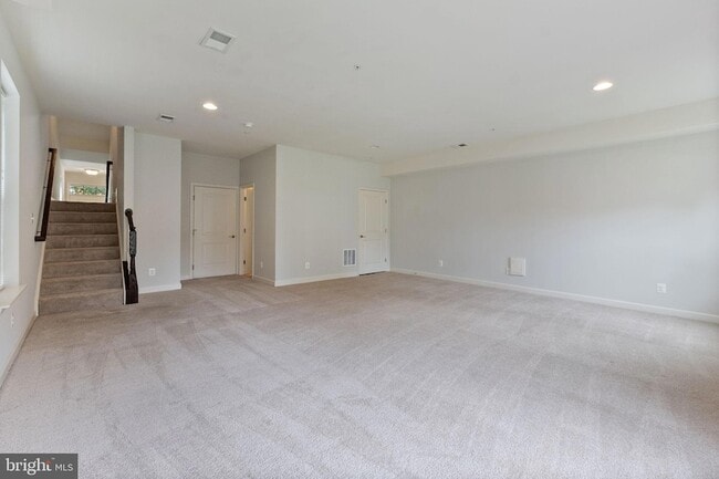 302 Black Sky Ln