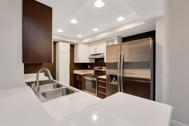 Photo - Great 1bed 1bath Location in Kirkland! Parking and W/S/G included in rent Unit 11