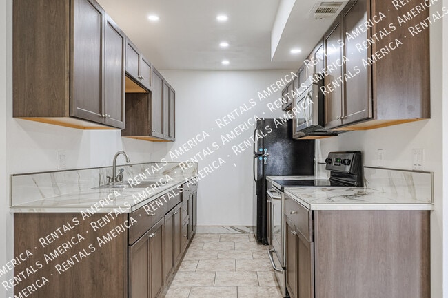 Photo - 6058 W Golden Ln