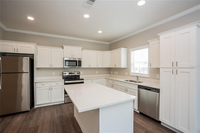 Photo - 1311 28th St S