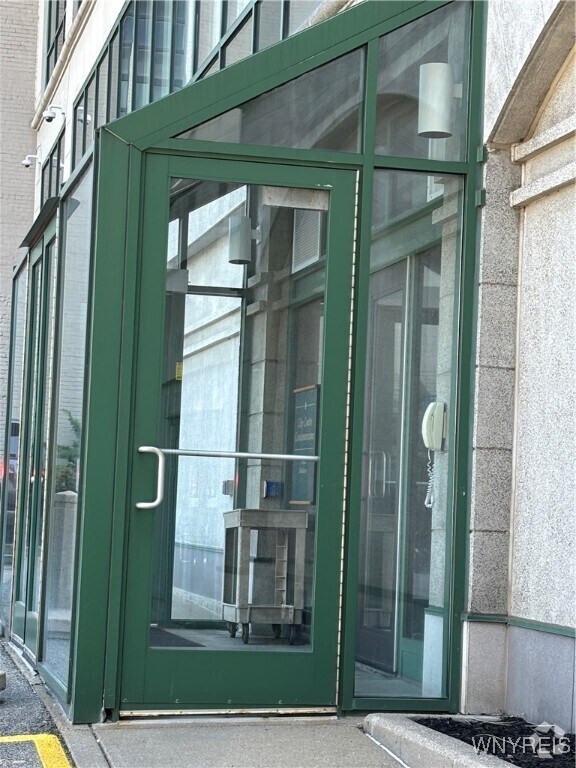 Building Photo - 610 Main St Rental
