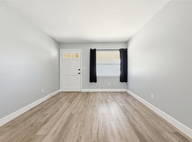 Photo - Fully Remodeled 3-Bedroom Home with Bonus Florida Room & Huge Fenced Yard
