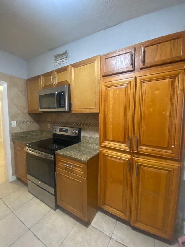 Photo - 9 Areca Dr