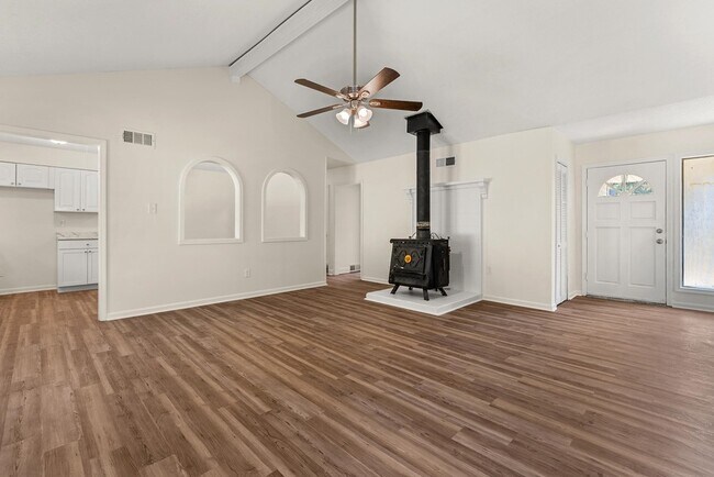 Photo - 4008 Hitchcock Dr House