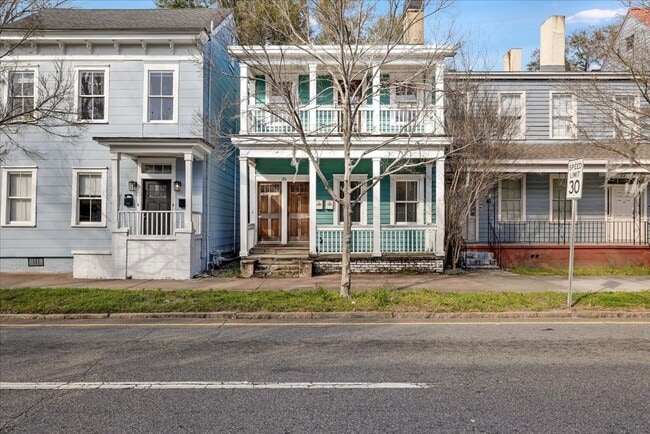 Building Photo - 216 W Anderson St Unit 216 Ande A Down