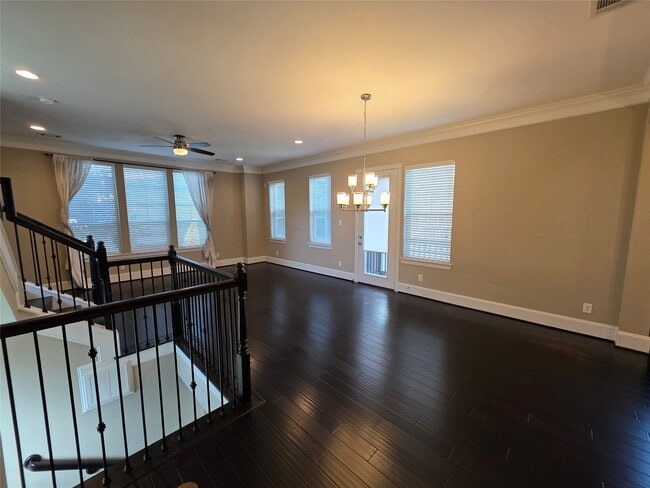 Photo - 4315 Schuler St