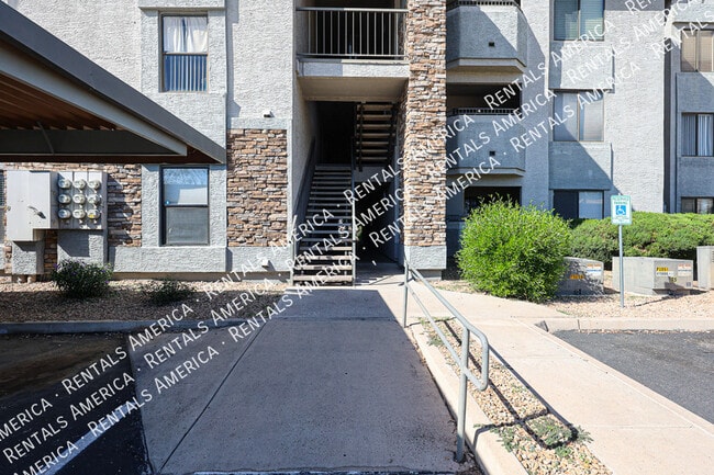 Photo - 2025 E Campbell Ave Unit 112