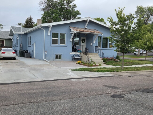 Building Photo - 122 12th St N