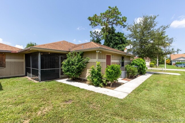 815 Peppertree Ct