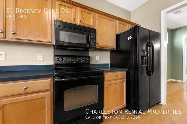 Photo - 51 Regency Oaks Dr