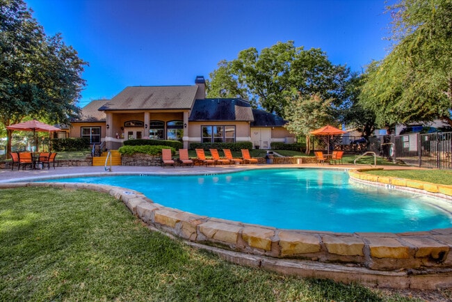 Building Photo - Waters Edge Villas