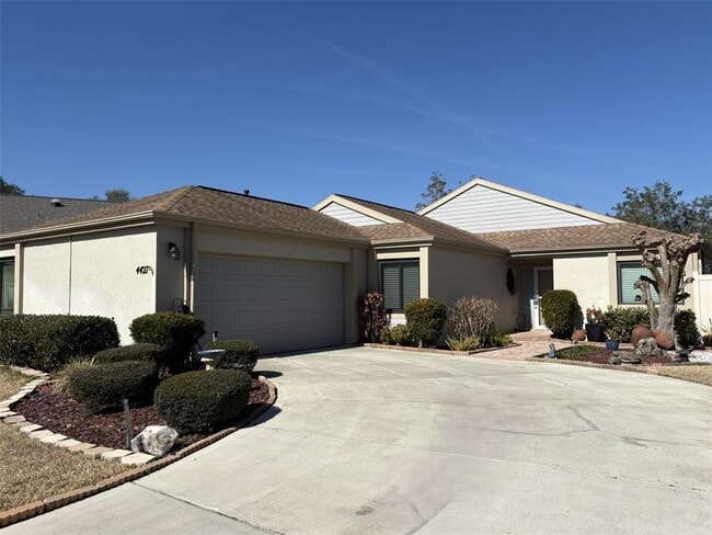 Building Photo - 4427 NE 5th St