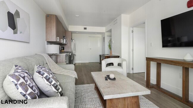 1025 E 25th St Unit 614