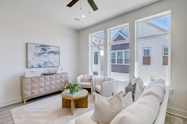 Building Photo - 5244 Texas St