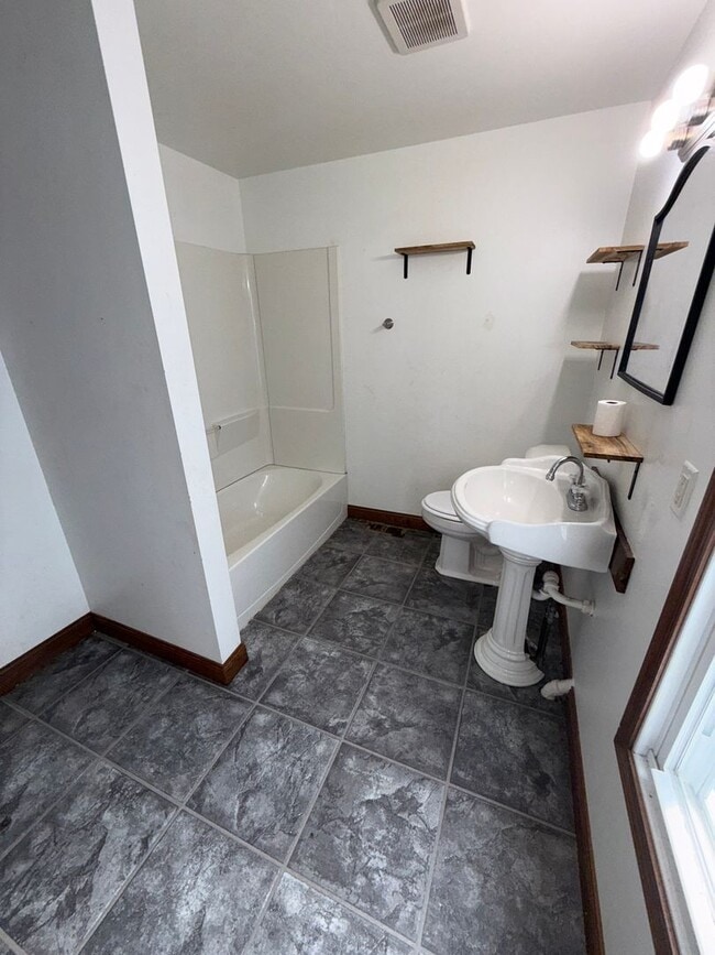 Photo - Beautiful 2 Bed 2 Bath Home - Includes Stove & Refrigerator