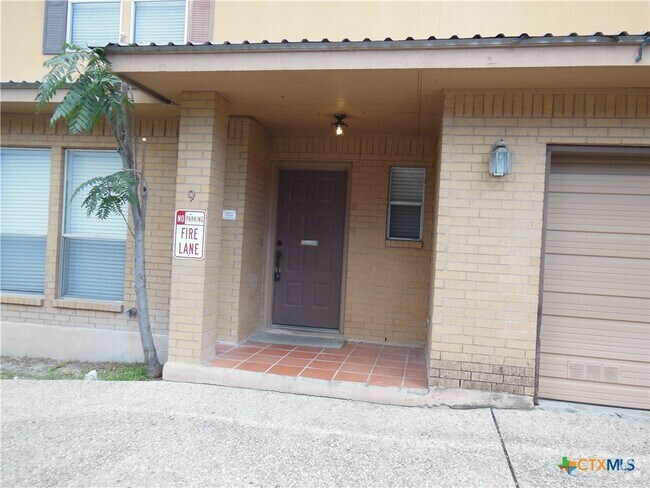 Building Photo - 1641 Kuehler Ave Rental