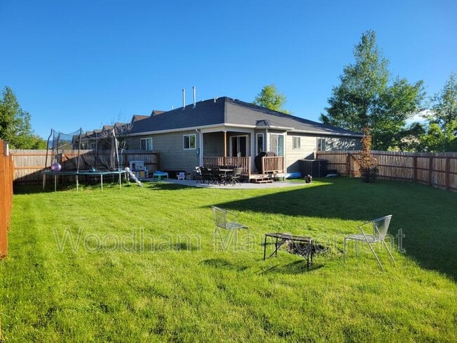 Photo - 190 Droulliard Ave
