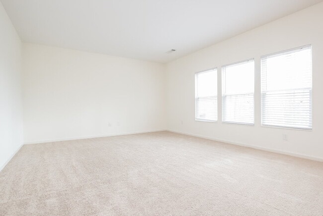 Photo - 1577 Shire Village Dr