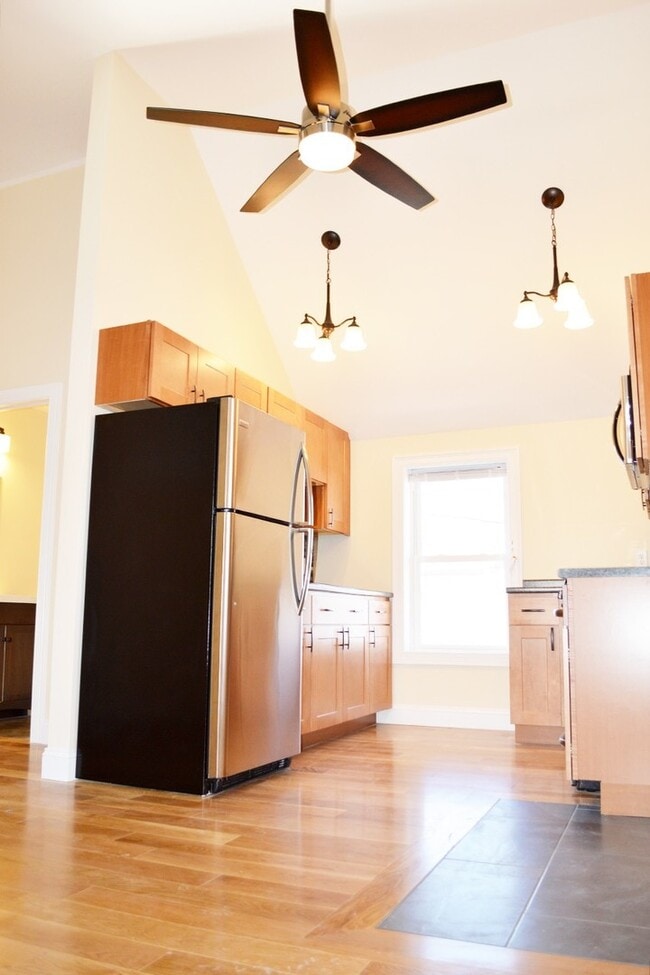 Photo - 220 North Ave Unidad APT 2