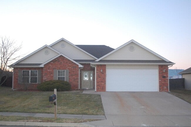 Building Photo - 5007 Craydon Dr