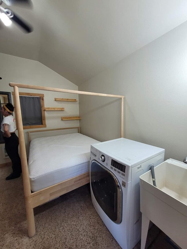 Photo - 755 Elm Rd Unit 6