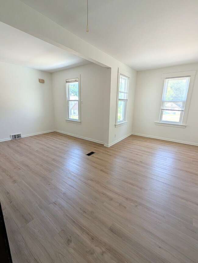 Photo - 15007 S Illinois St Unit 105