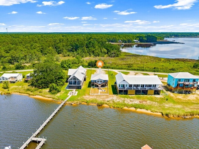 Building Photo - 486 Beatrice Point Rd