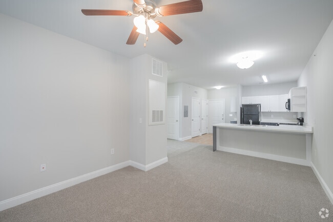 1BR, 1BA - 716SF - Open Floor Plan