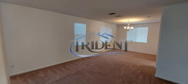 Photo - Beautiful 5 bedroom, 3 bath house