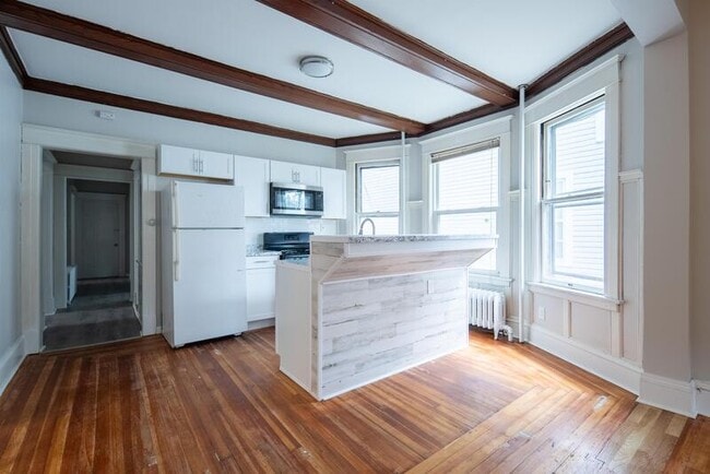 Photo - 433 Hamilton St