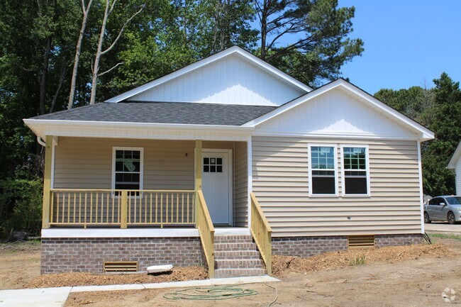 Building Photo - 2827 Lancaster Rd NW Rental
